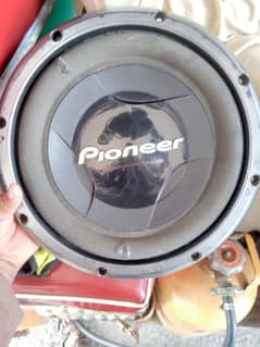 Pioneer woofer TS-W308D4 + 2 Kenwood speakers + Amplifier