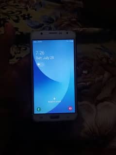 Samsung galaxy j7 core