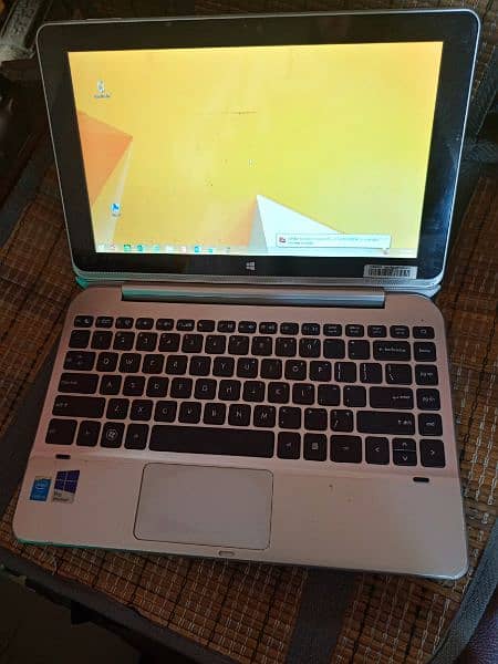 Windows Convertable Laptop and tablet with ssd hard 4