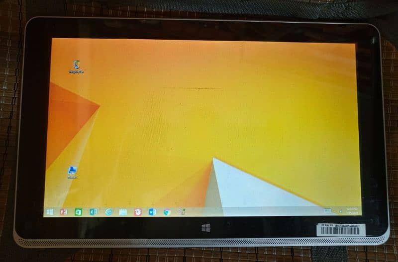 Windows Convertable Laptop and tablet with ssd hard 7