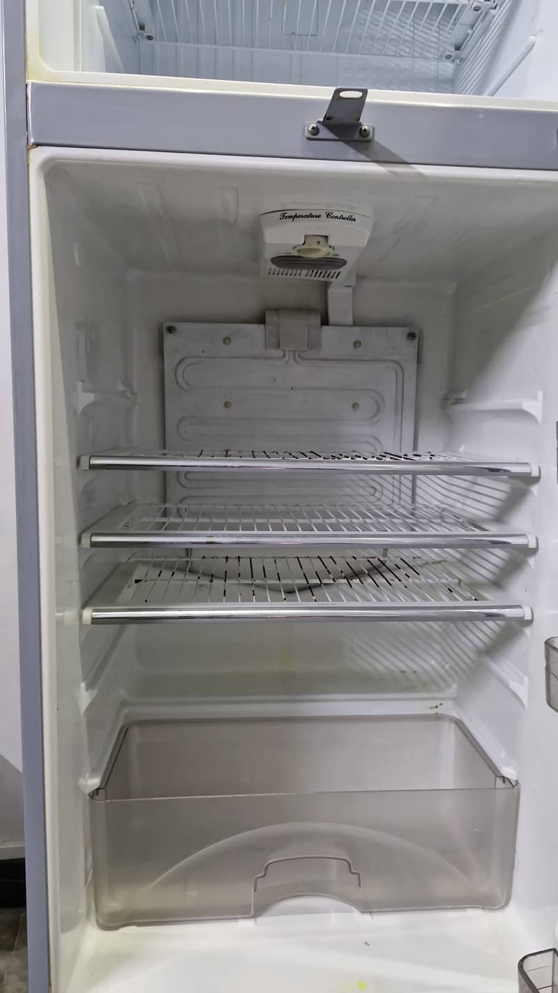 DAWLANCE Refrigerator 3