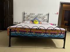 Iron made bed