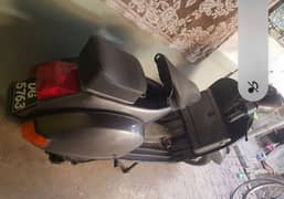 vespa scooter for urgent sale