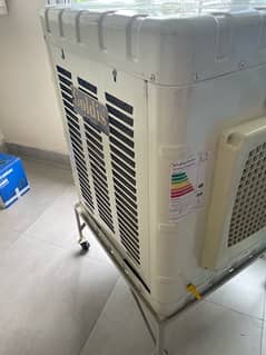 Irani cooler with stand