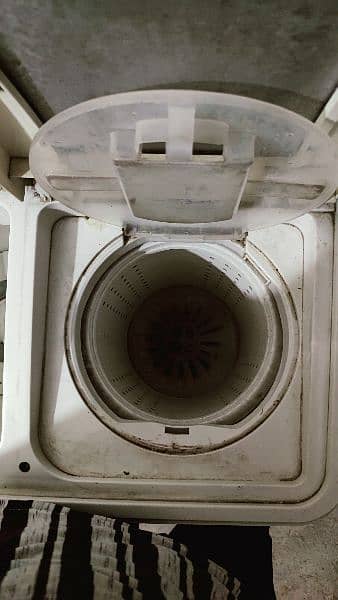 Kenwood Washing Machine in Good Condition 4