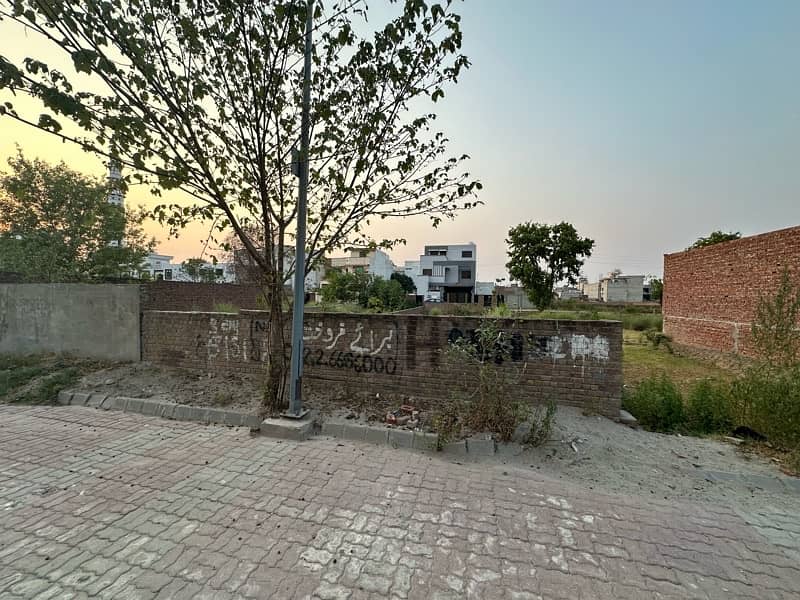 8 marla plot for sale rangers road sialkot 2