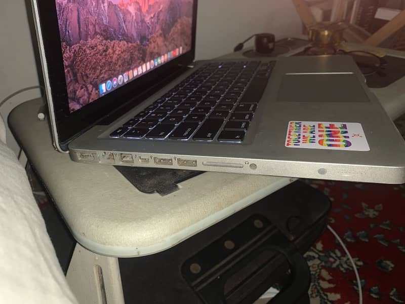 Apple MacBook Pro 2011 3