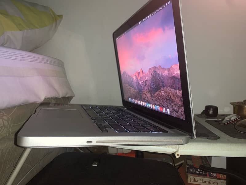 Apple MacBook Pro 2011 4