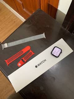 Apple watch series SE (1st) Gen (GPS)