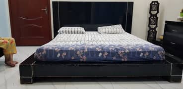 Italian Mod Black King Size Bed and Dressing with Side Tables Branded