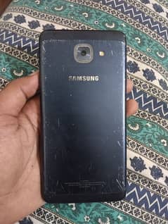 Samsung Galaxy J7 max   4/36