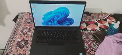 Dell laptop 8th Gen Touch Screen 8gb ddr4 ram 256gb SSD