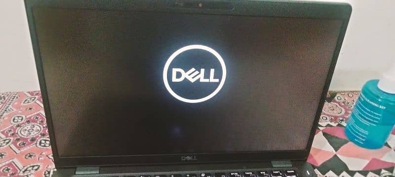 Dell laptop 8th Gen Touch Screen 8gb ddr4 ram 256gb SSD 7