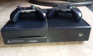 XBOX ONE (500GB)