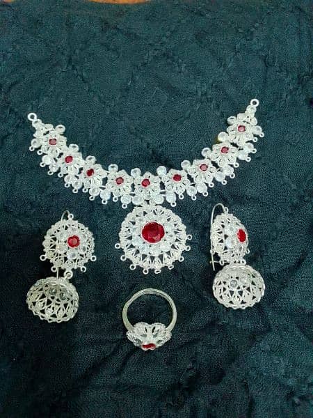 Artificial White Jewellery Set|Partywear Necklace 2