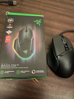 Razer Basilisk V3 Gaming Mouse (Almost Brand New)