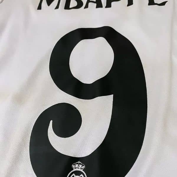 Real madrid 24/25 Mbappe Version Long sleeve 100 percent Polyester 1