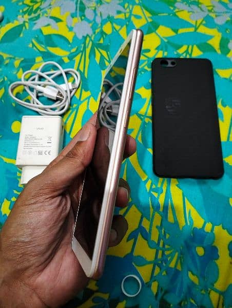 Vivo Y71 3-32 dual Sim 10/10 sale with charger 6