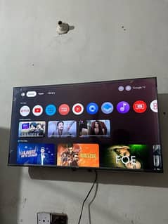 TCL 40inch ANDROID LCD IN WARRENTY FOR SALE COMPLETE BOX
