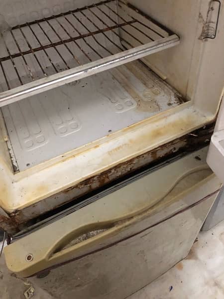 Dawlance Fridge For Sale 2