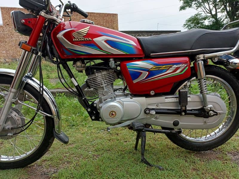 Honda 125 very good condition 1