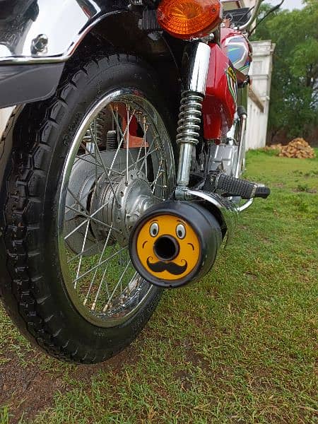 Honda 125 very good condition 4