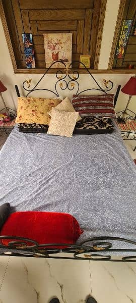 wrought iron double bed for sale with table 0