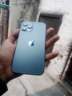 iphone 12 pro factory unlock  10/10 condition