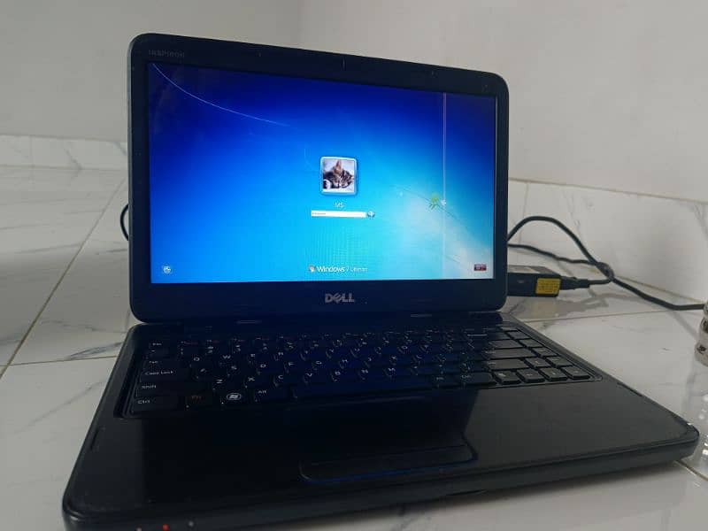 Dell Laptop Good Condition 3