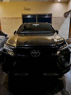 Toyota Fortuner Legender 2022