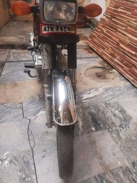 HONDA 125 10-8 10