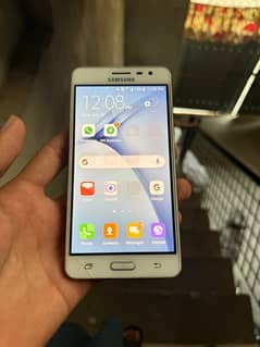 samsung j3 pro 2GB Ram 16GB memory