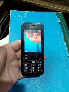 Nokia 220.