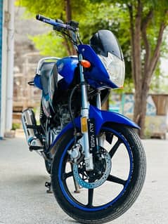 Yahama YBR 125