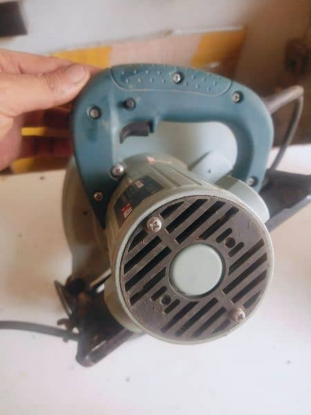 7inch max grinder 1100watt  for sale new condition 3