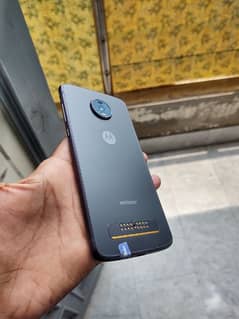 Moto z4