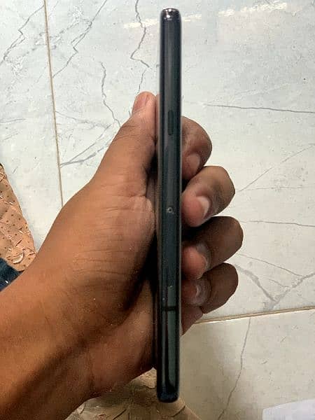 Lg G8 thinq pta approved 10/10 condition.  6/128 2