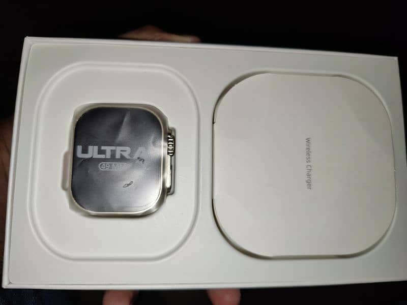 Smart Watch (HW68 ULTRA ) 1