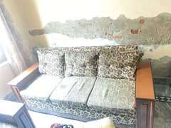 sofa set condition 10by 9