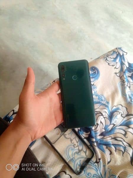 Huawei phone in best condition phn or wattsp 03148795070 1