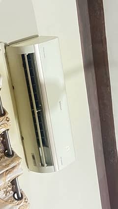 Orient 1 Ton DC inverter AC like new Non repair