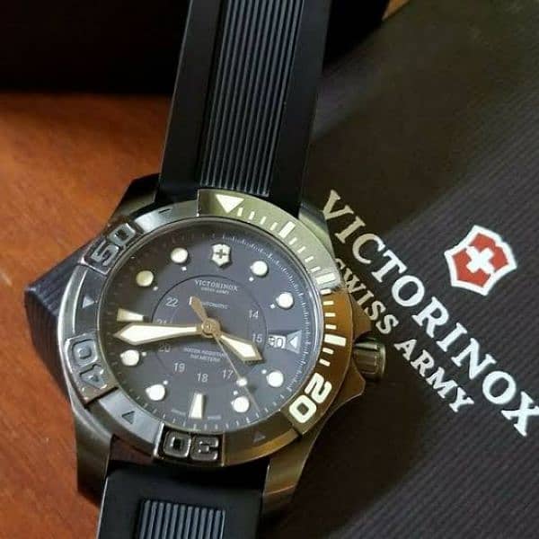 VICTORINOX Original SWISS Mens Watch 4