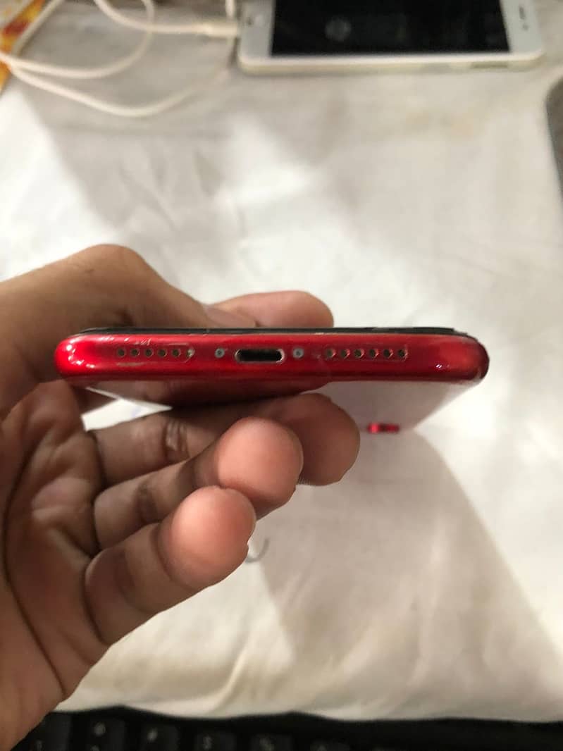 I phone Xr NON PTA 64gb red 10/10 2