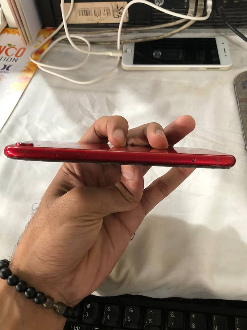 I phone Xr NON PTA 64gb red 10/10 3