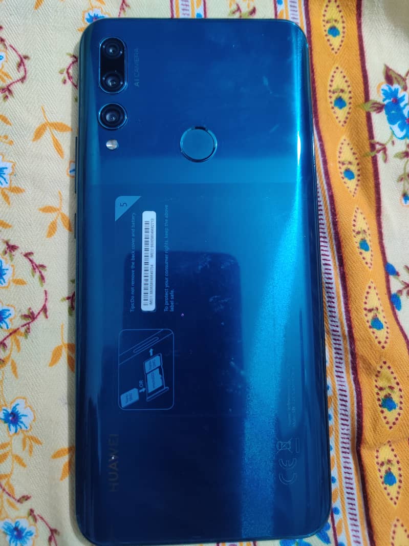 Huawei Y9 Prime 2019 with 4GB+128GB, triple AI Camera 1