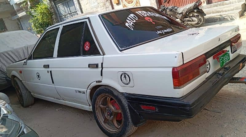 Nissan Sunny 1988 5