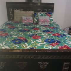 bed set for sale urjent