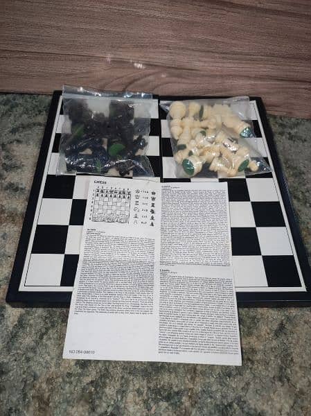 foldable magnetic chess board 2