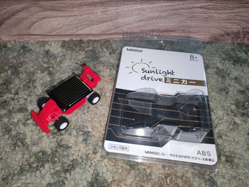 solar toy car 1