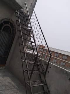 Iron stairs/Ladder